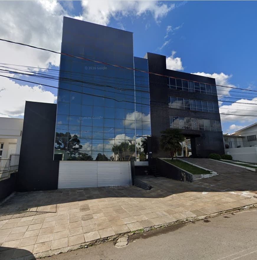 TERRENO DE 1.407,50m² COM BENFEITORIAS EM GUAPORE